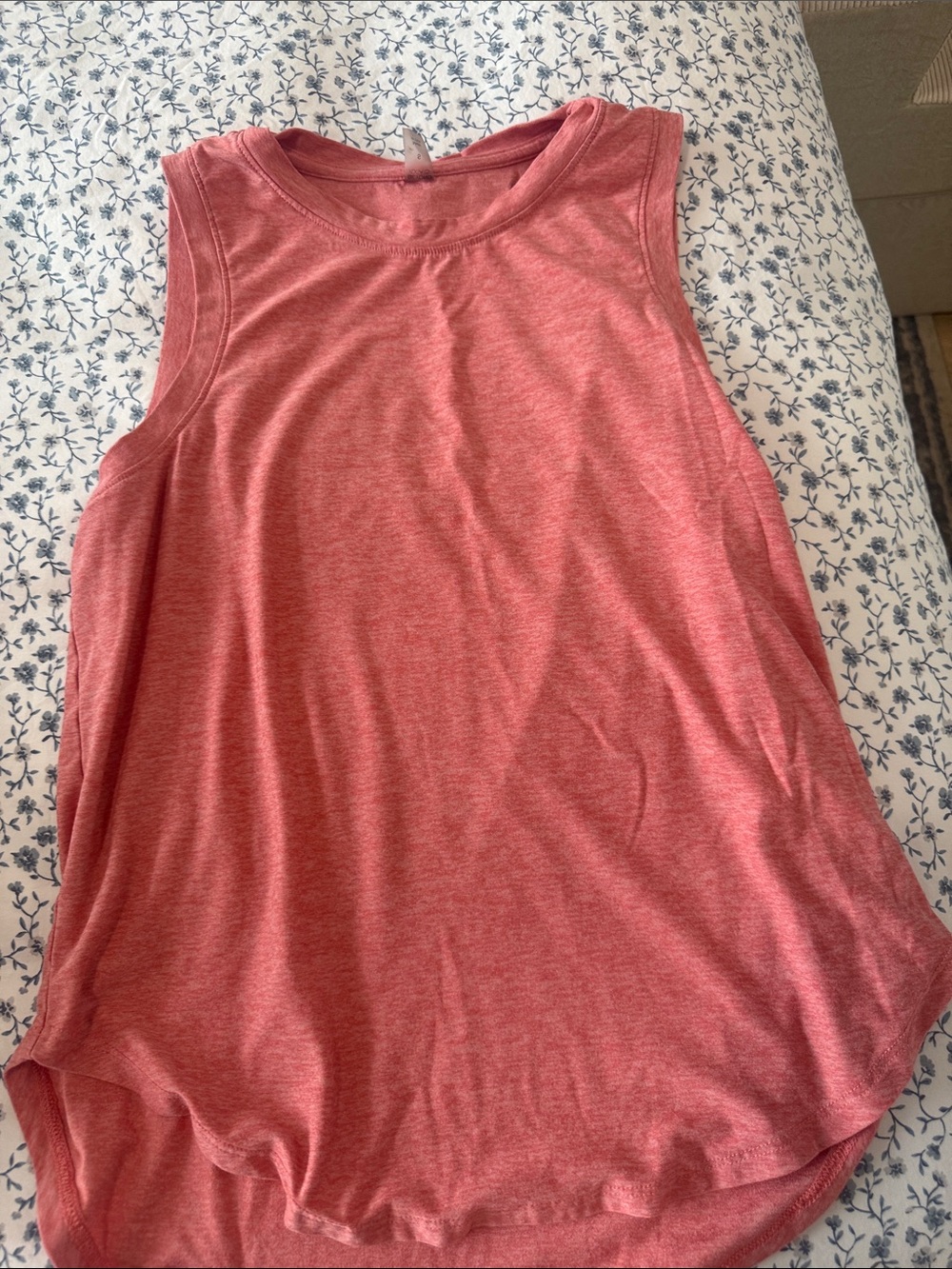 Beyond Yoga Women’s Sleeveless Heathered Pink Tank Top size small